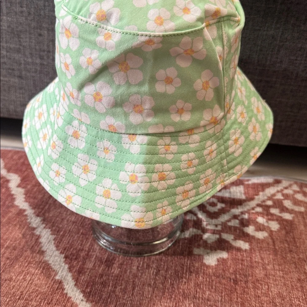 NWT Billabong Bucket List Floral Bucket Hat | Green Daisy 100% Cotton